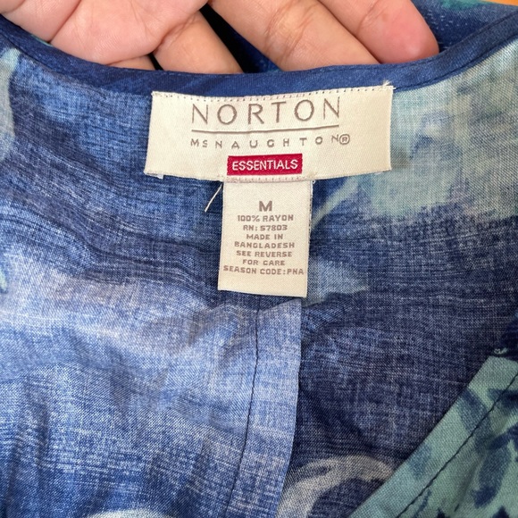 Norton McNaughton Blue Tie Print Size M Dress Rayon Back or Front Tied - Picture 6 of 9
